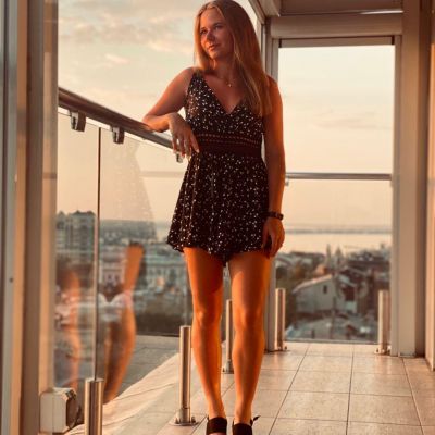 saramorti, camgirl Xlovecam