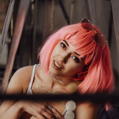 kendalsimon, camgirl Xlovecam